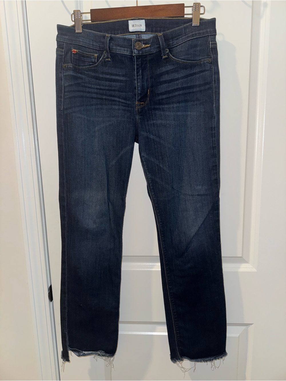 Hudson Jeans Women’s Tulsa distressed ankle Dark Blue Slim Straight Jeans